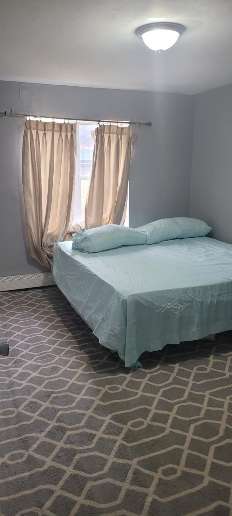 Room In A Beach House With King Size Bed In A Landlord Hosted Three Bedroom Apartment New York Eksteriør bilde
