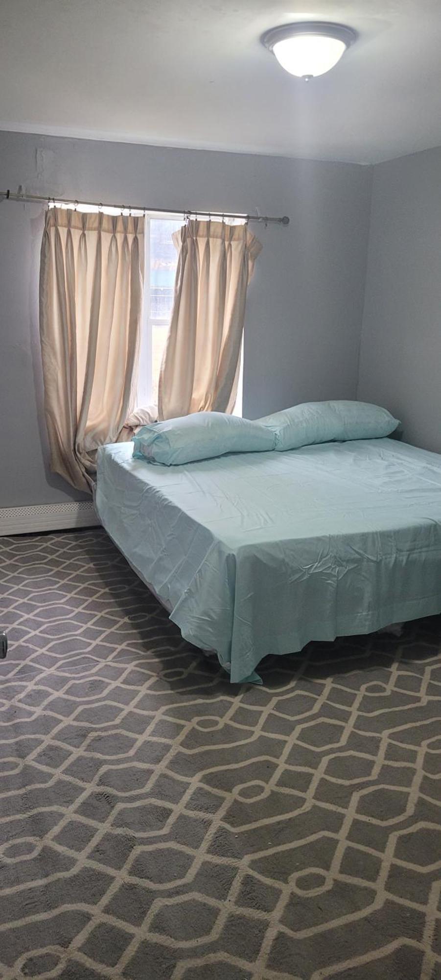 Room In A Beach House With King Size Bed In A Landlord Hosted Three Bedroom Apartment New York Eksteriør bilde
